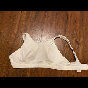 Moving comfort Maia bra size 34D. White.